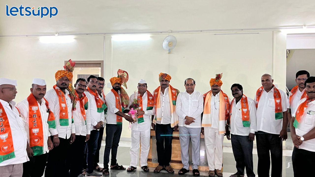 राष्ट्रवादीला भगदाड! कर्डिलेंच्या खेळीने राहुरीत निकाल बदलणार का? मोठ्या नेत्याच्या हाती ‘कमळ’ Shivajirao Kardile