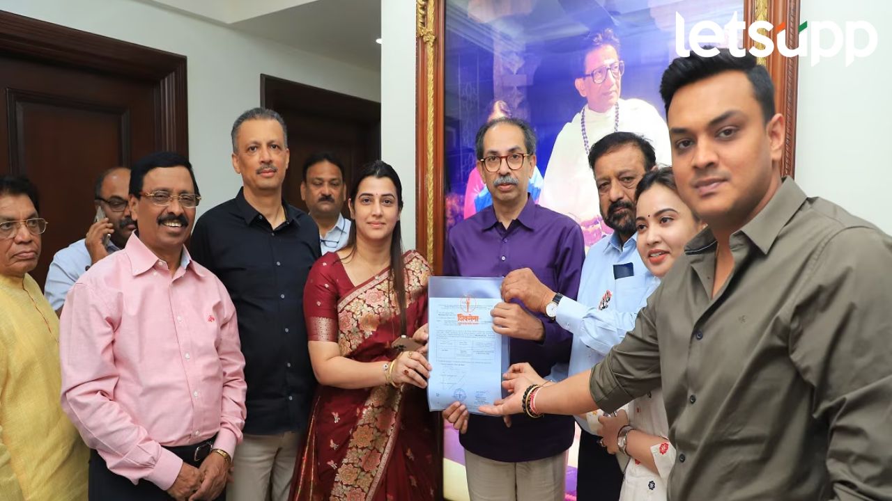 मोठी बातमी! ठाकरे गटाचा दहिसरमध्ये उमेदवार ठरला, तेजस्वी घोसाळकरांनी घेतला एबी फॉर्म…. Tejasvi Ghosalkar