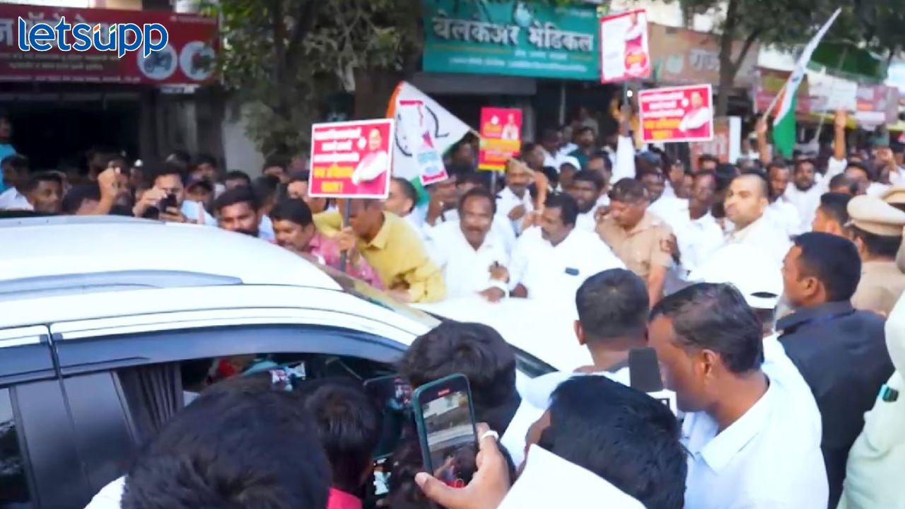 ‘बारामतीत अजितदादाच’च्या घोषणा देत अडवला ताफा; अजितदादांनीही दिला शब्द… Ajit Pawar