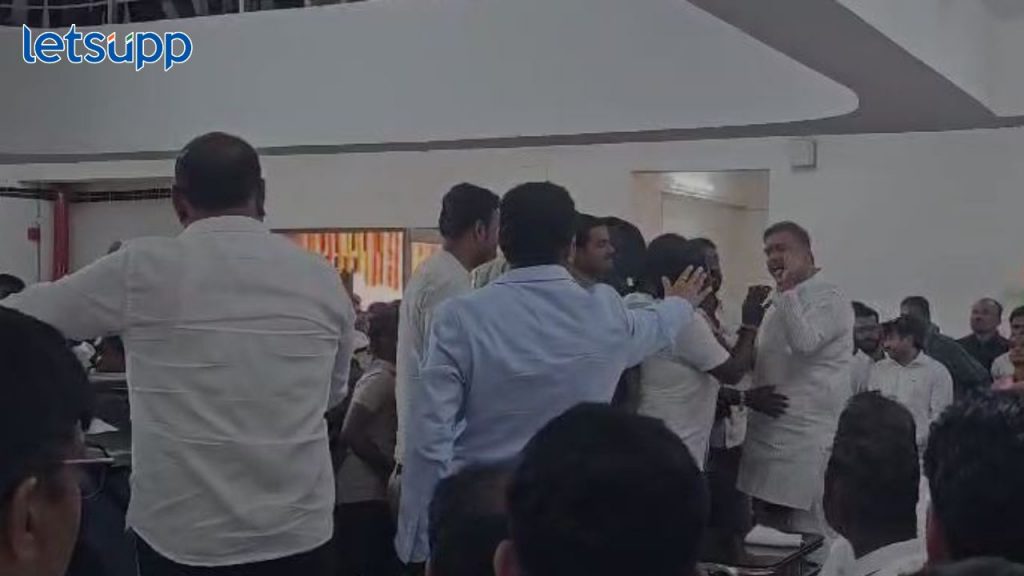 Farmer End His Life Daughter Wrote Letter To Cm Eknath Shinde