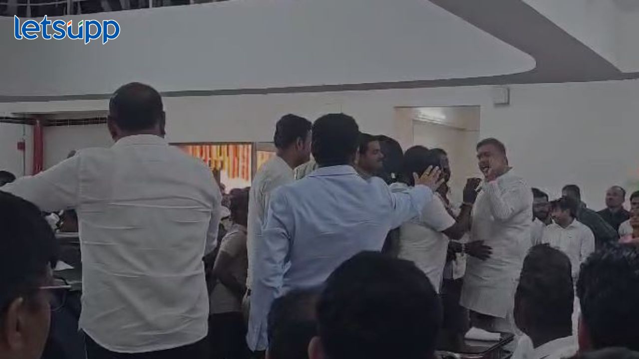 संजयकाका पाटील अन् विशाल पाटील भिडले; तासगावमध्ये जाहीर सभेत जोरदार राडा Farmer End His Life Daughter Wrote Letter To Cm Eknath Shinde