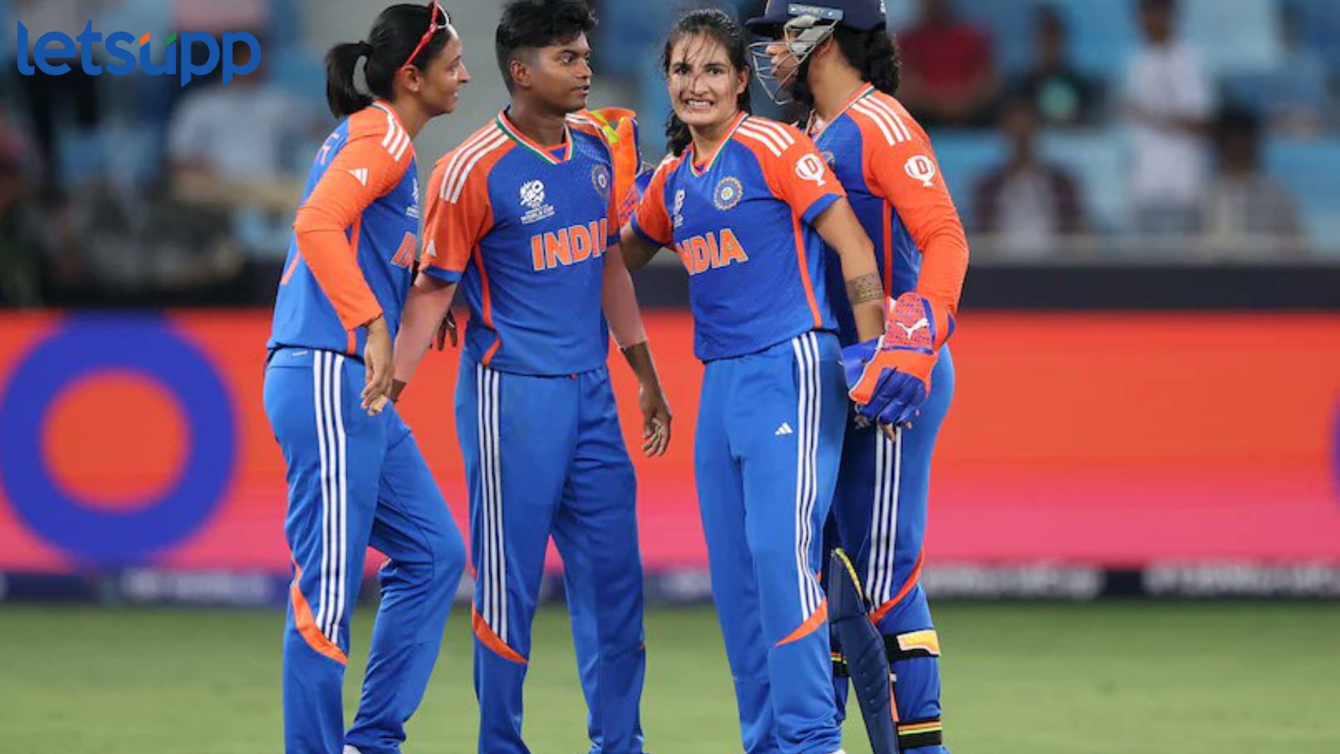मोठी बातमी! महिला T20 विश्वचषक स्पर्धेमध्ये टीम इंडियाने पाकिस्तानचा 6 विकेटने धुव्वा उडवला IND vs Pak : मोठी बातमी! महिला T20 विश्वचषक स्पर्धेमध्ये टीम इंडियाने पाकिस्तानचा 6 विकेटने धुव्वा उडवला