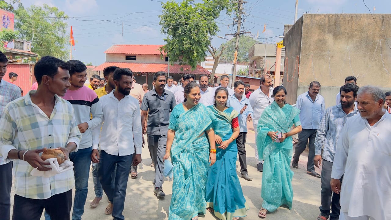 विकासकामांना गती! आमदार यशोमती ठाकूर यांच्या हस्ते विविध विकासकामांचे भूमिपूजन Yashomati Thakur