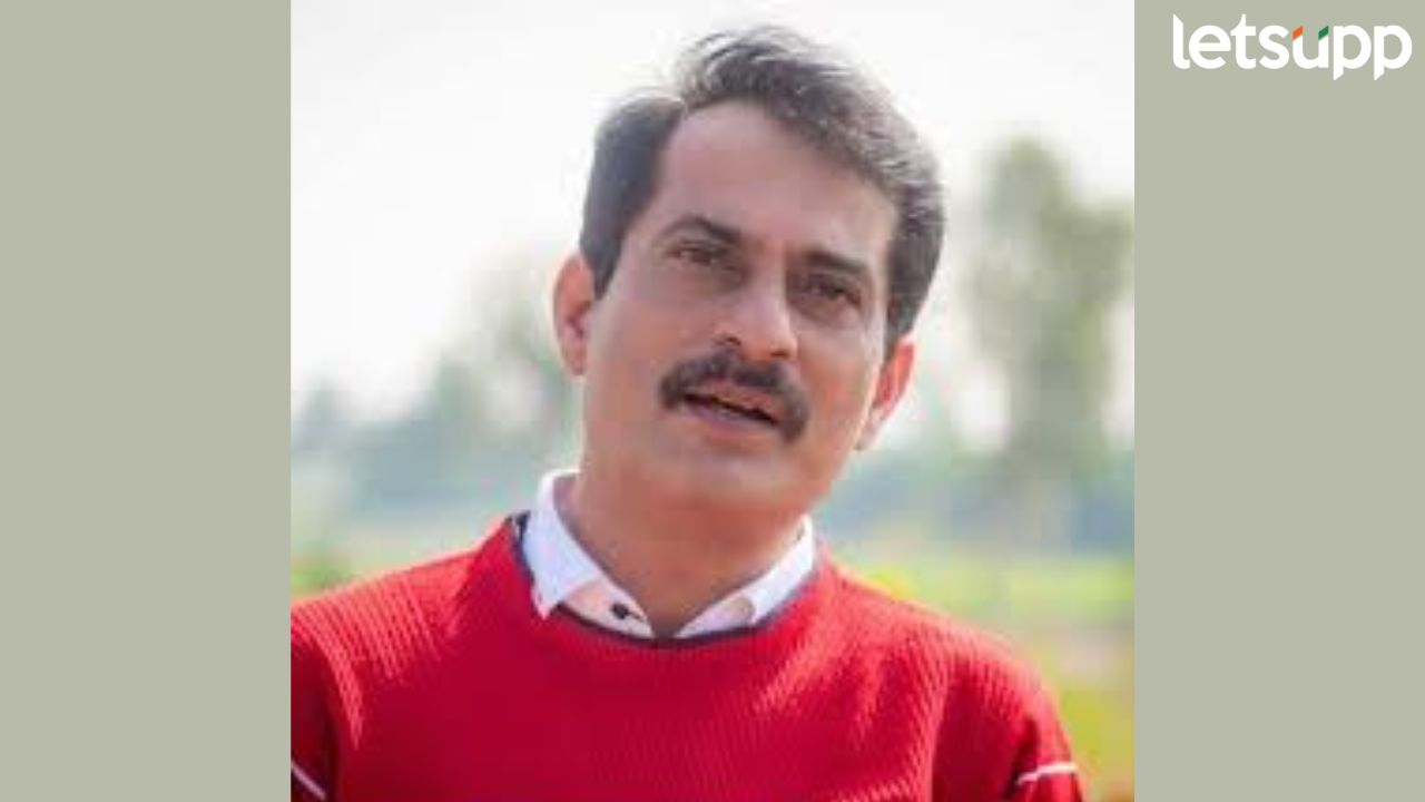 देवाला प्रसाद चालतो,’विनोद’ नाही; तावडे प्रकरणानंतर मराठी लेखकाची पोस्ट चर्चेत Arvind Jagtap