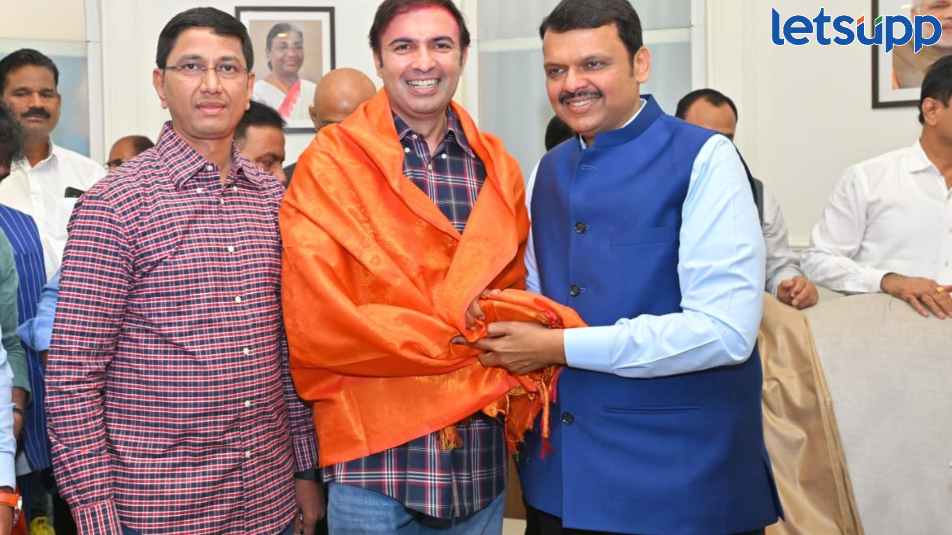 पृथ्वीराज चव्हाणांना धक्का देणारे आमदार डॉ. अतुलबाबा भोसले देवेंद्र फडणवीसांच्या भेटीला Atulbaba Bhosale
