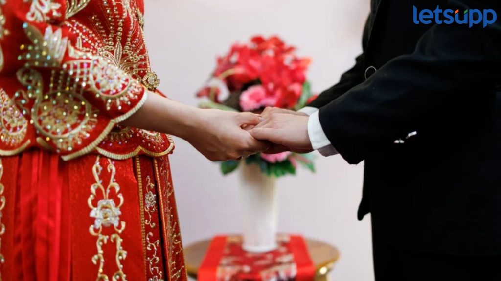 China Population : चीनमध्ये 3.5 कोटी पुरुषांना मिळेना 'जीवनसाथी', लग्नासाठी दुसऱ्या देशांकडे पळापळ