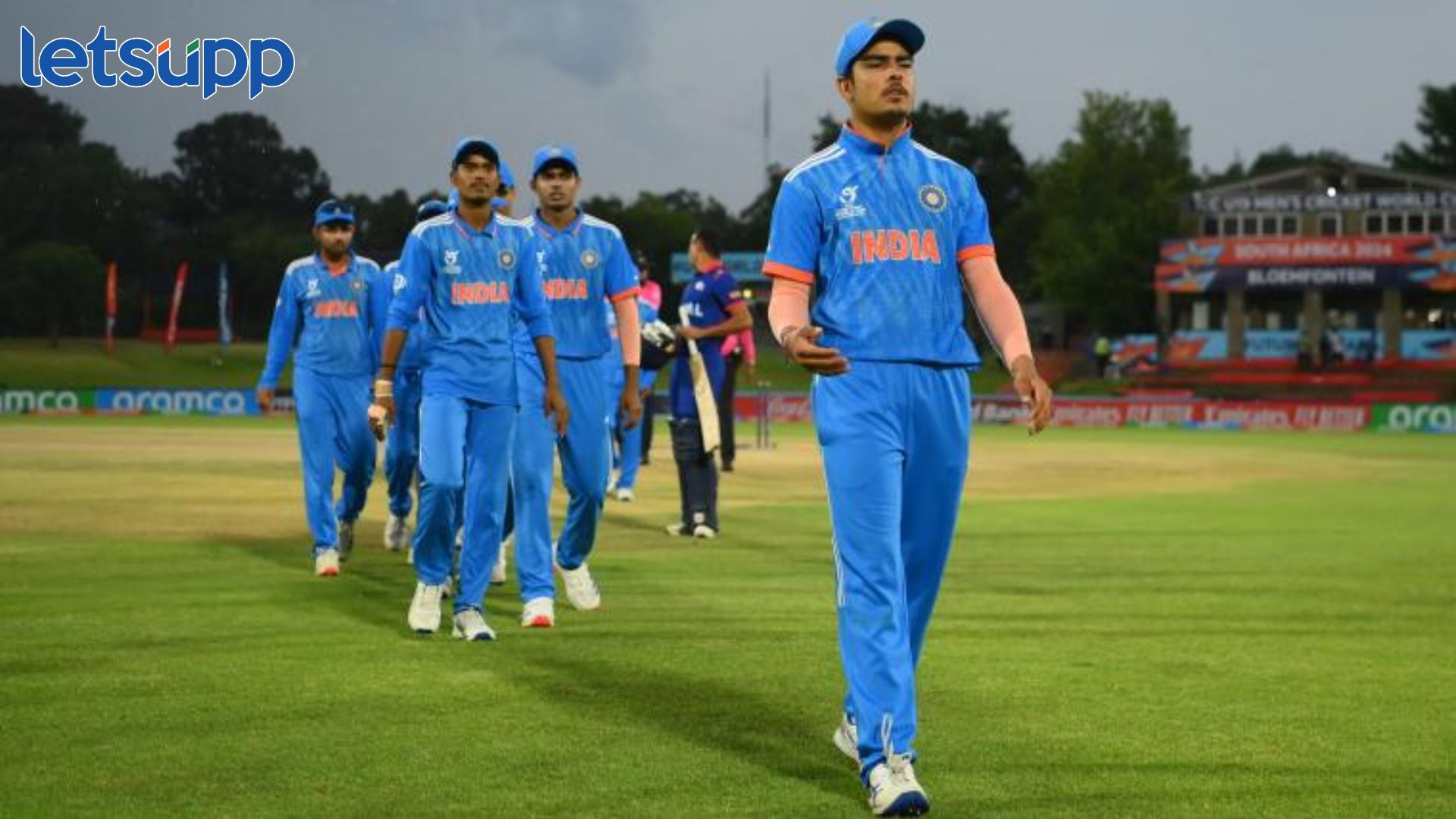 अंडर-19 आशिया चषकात भारताला धक्का, हाय व्होल्टेज सामन्यात पाकिस्तानकडून 44 धावांनी पराभव IND Vs PAK U19 Asia Cup Match