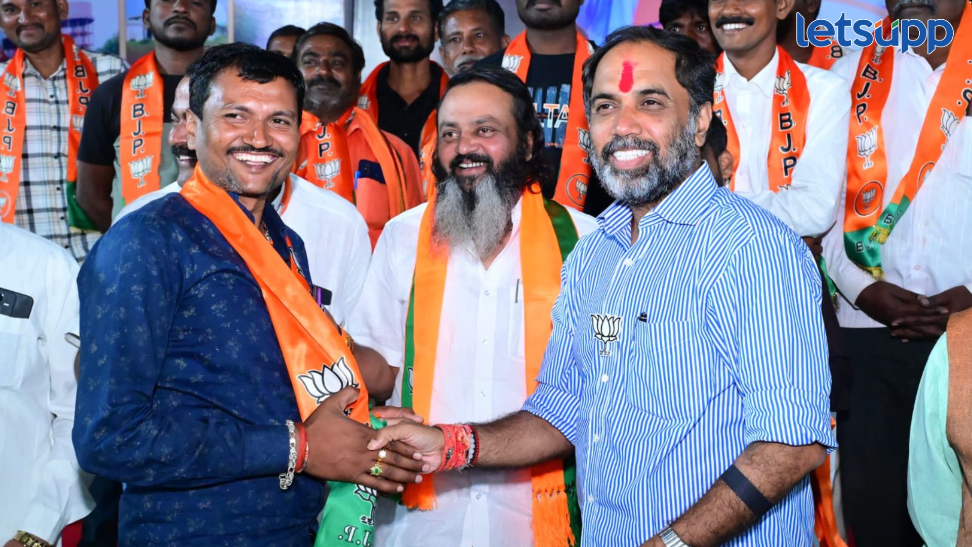 साकोळचे उपसरपंच राजकुमारजी पाटील यांचा शेकडो युवकांसह भाजपामध्ये जाहीर प्रवेश! Maharashtra Assembly Election