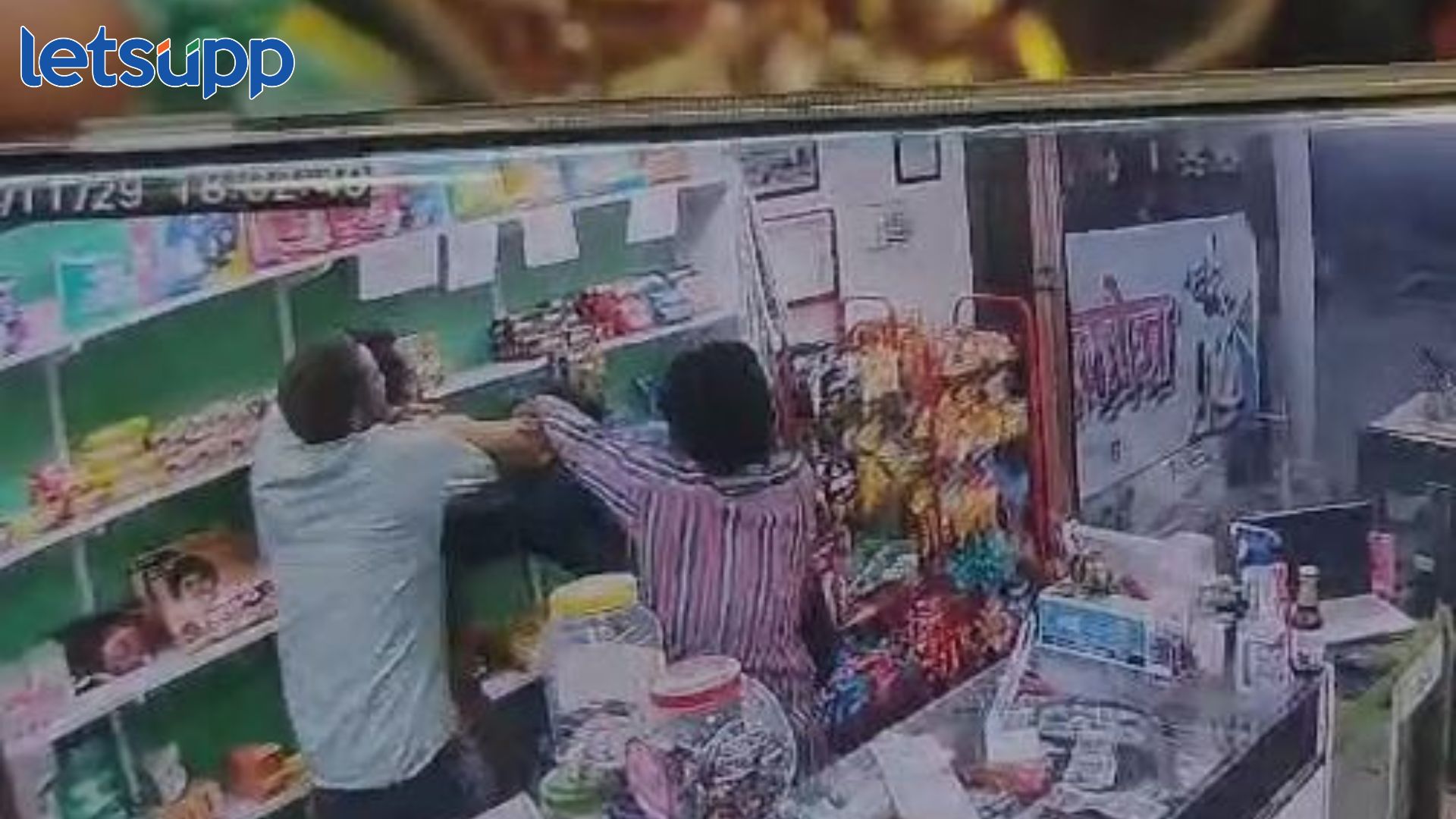 जुन्या वादातून नगर शहरात 20 वर्षीय मुलाची हत्या, आरोपी फरार Mukundnagar Murder News