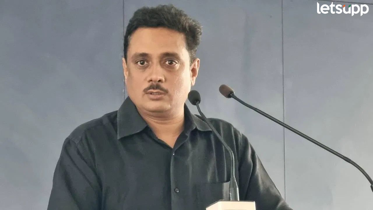 ‘काळजीवाहू मुख्यमंत्री’ अशी कोणतीही संकल्पना संविधानात नाही ; असीम सरोदे