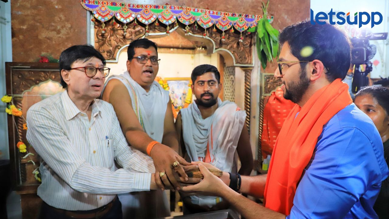 ‘स्थगिती देऊन चालणार नाही, कारवाईचा आदेश रद्द करा; महाआरती केल्यानंतर आदित्य ठाकरेंची मागणी Aditya Thackeray