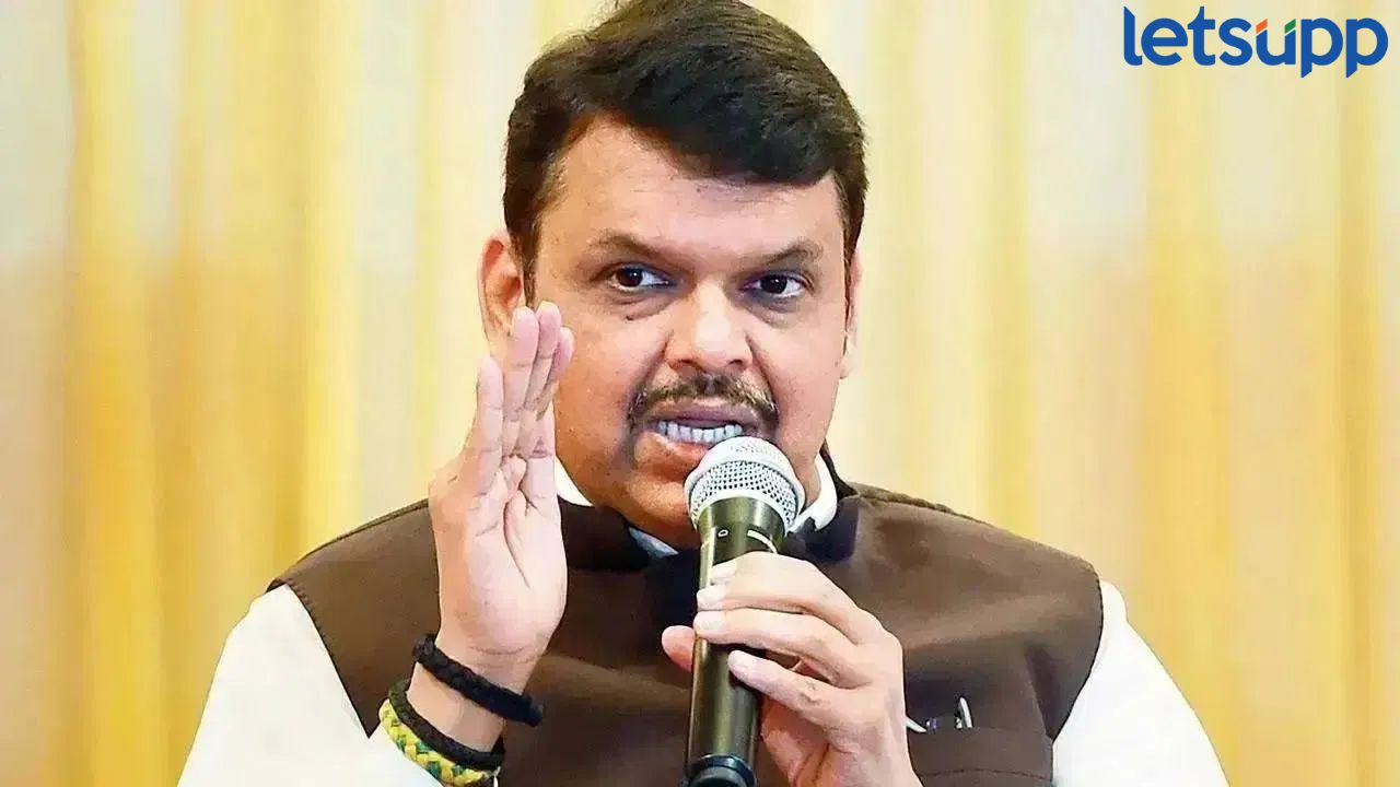 CM होताच फडणवीसांनी बाहेर काढले खास पत्ते, गृह खात्यावर विचारताच जोरात हसले Devendra Fadanvis