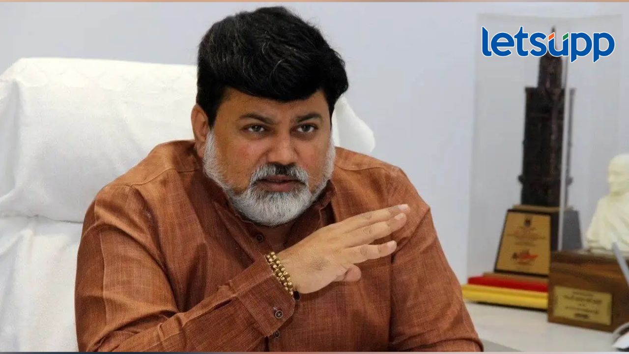 …तर दोन महिन्यांतच आमचं मंत्रिपद जाणार; नाराज नेत्यांवरून उदय सामंतांची प्रतिक्रिया ...तर दोन महिन्यांतच आमचं मंत्रिपद जाणार; नाराज नेत्यांवरून उदय सामंतांची प्रतिक्रिया