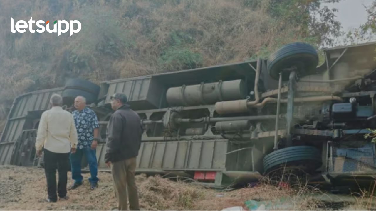 ताम्हिणी घाटात गंभीर अपघात; खाजगी बस पलटली, ५ जण ठार, २७ जण जखमी Breaking : ताम्हिणी घाटात गंभीर अपघात; वॉटरफॉल पॉईंटजवळ बस पलटली