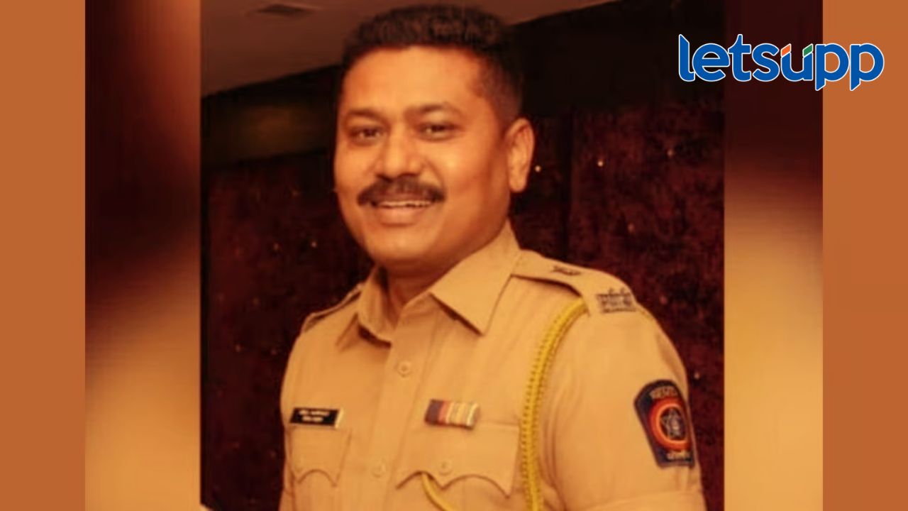 Video : डीसीपी डॉ. संदीप भाजीभाकरे यांची मदत; अपघातग्रस्ताचे वाचवले प्राण, सर्वत्र होतय कौतुक Video : डीसीपी डॉ. संदीप भाजीभाकरे यांची मदत; अपघातग्रस्ताचे वाचवले प्राण, सर्वत्र होतय कौतुक