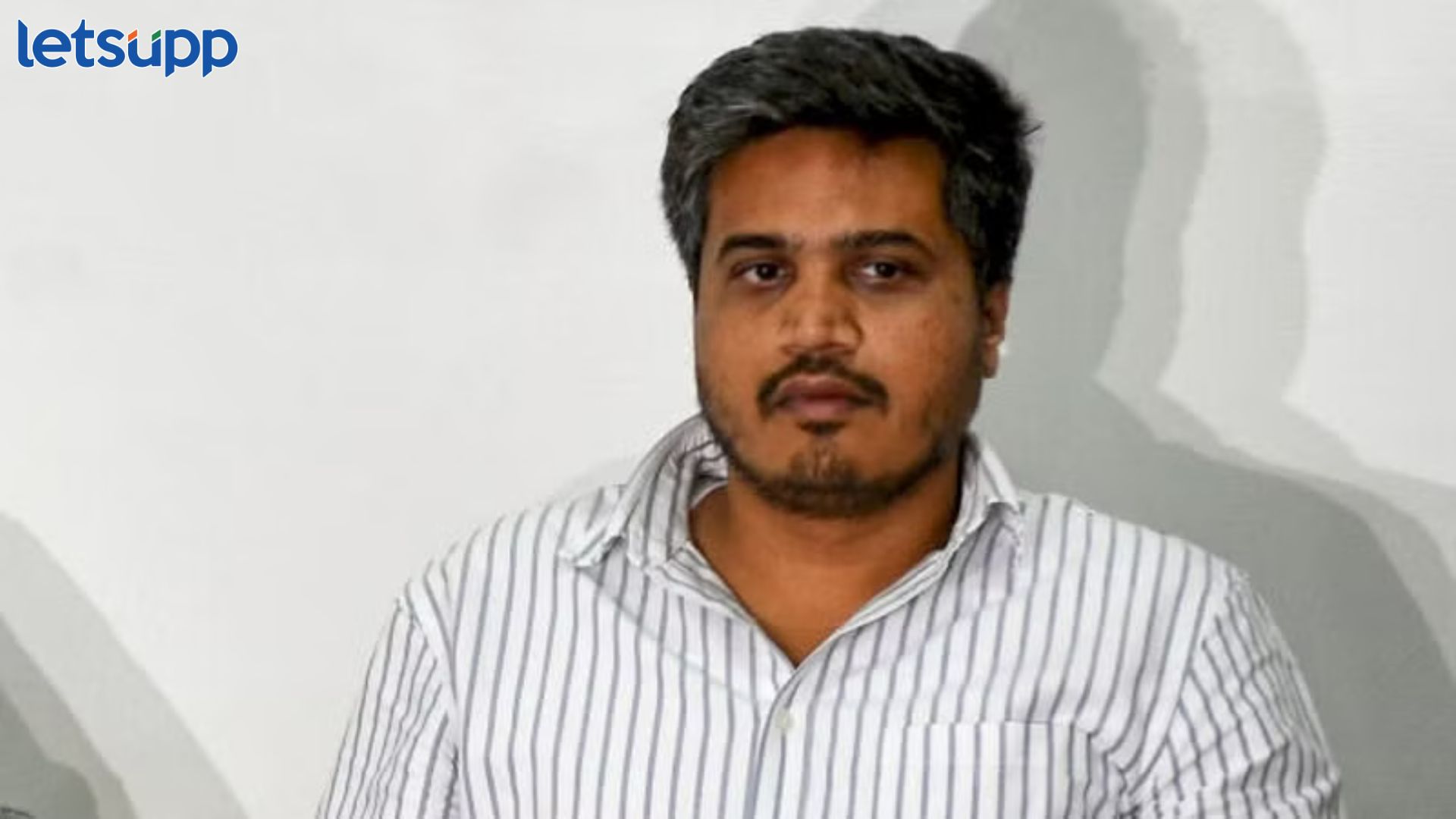 बीड पोलीस ठाण्यात पाच पलंग, प्रशासनाचं स्पष्टीकरण; रोहित पवारांच्या ट्विटने ट्विस्ट! Rohit Pawar