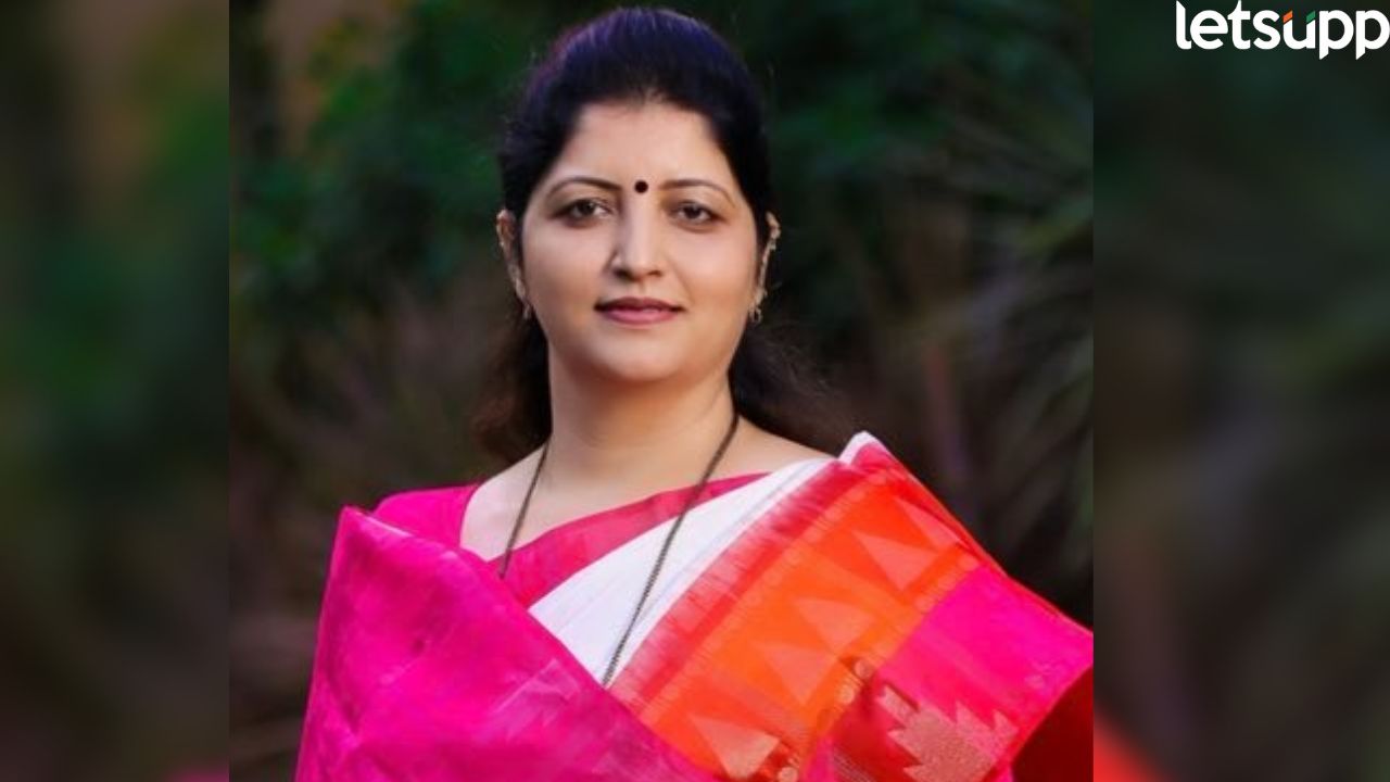 राजगुरूनगर अत्याचार प्रकरणी लवकरच चार्जशीट दाखल होईल, फास्ट ट्रॅक कोर्टात चालवू; रुपाली चाकणकर Rupali Chakanakar