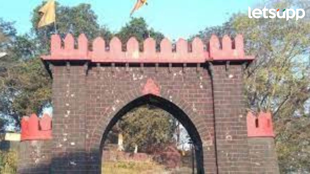 कल्याणच्या दुर्गाडी किल्ल्यावर मशीद नाही मंदिरच; न्यायालयाचा महत्वपूर्ण निकाल… Untitled Design (1)