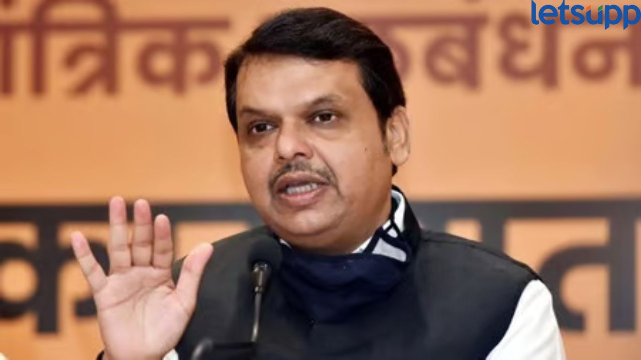 CM देवेंद्र फडणवीस यांची सोशल मीडियावर बदनामी, 12 प्रोफाईल विरोधात गुन्हा दाखल Cm Fadanvis (2)