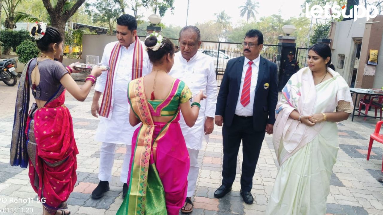 विधानसभेत दमदार विजय! गौतम पब्लिक स्कूलमध्ये आमदार काळेंचं जल्लोषात स्वागत Ashutosh Kale