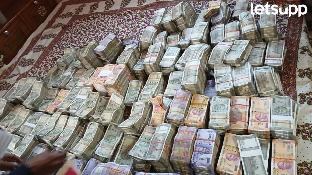 अधिकारीच निघाले करोडपती; छाप्यात सापडलं मोठं घबाड, नोटा मोजण्यासाठी थेट मशीनच मागवलं Bihar News (1)