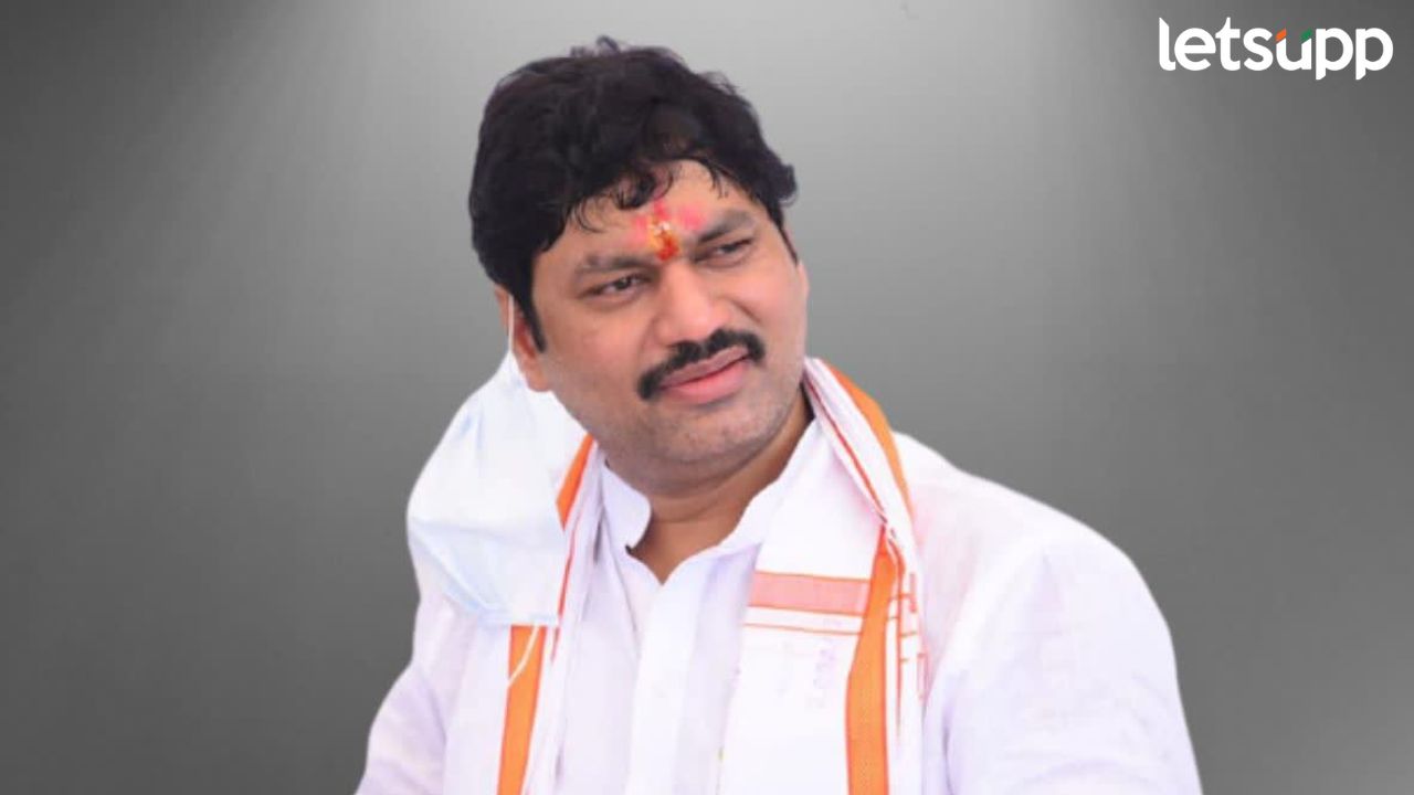 धनंजय मुंडेंच्या अडचणी वाढणार! परळी कोर्टाची नोटीस धडकली; कारण काय? Dhanajay Munde