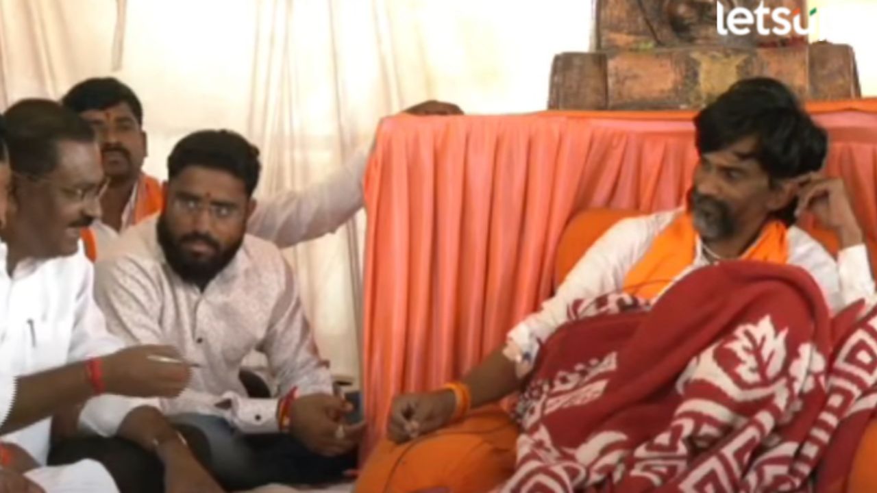 Video : धसांकडून मोहीम फत्ते; जरांगेंची उपोषण स्थगितीची घोषणा; पण, आता लढाई समोरा-समोर… Manoj Jarange (6)