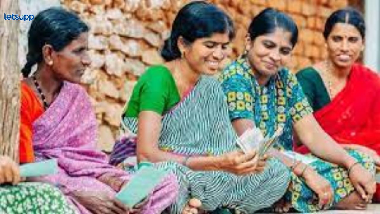 लाडक्या बहिणींचा आता ‘योजना नको’चा सूर; पडताळणीपूर्वीच चार हजार ‘बहिणीं’ची माघार लाडक्या बहिणींचा आता 'योजना नको'चा सूर; पडताळणीपूर्वीच चार हजार ‘बहिणीं’ची माघार