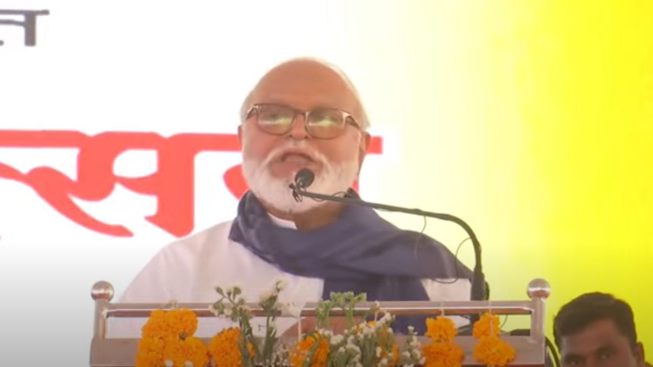 “वाकीफ कहां जमाना हमारी..”, भुजबळांकडून फडणवीसांचं कौतुक अन् शुभेच्छा Chhagan Bhujbal Jpg