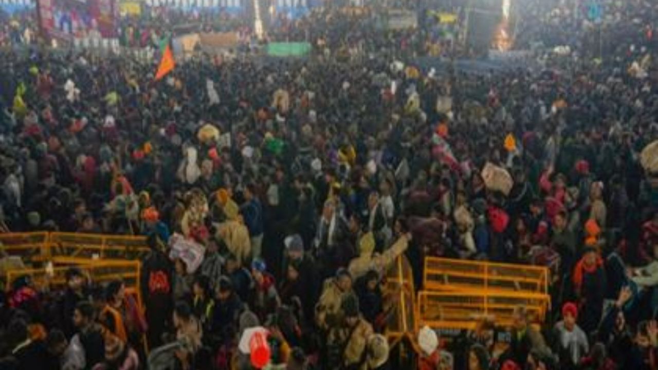 महाकुंभात चेंगराचेंगरी! अनेक भाविक जखमी, दहा जणांचा मृत्यू; अमृतस्नान रद्द