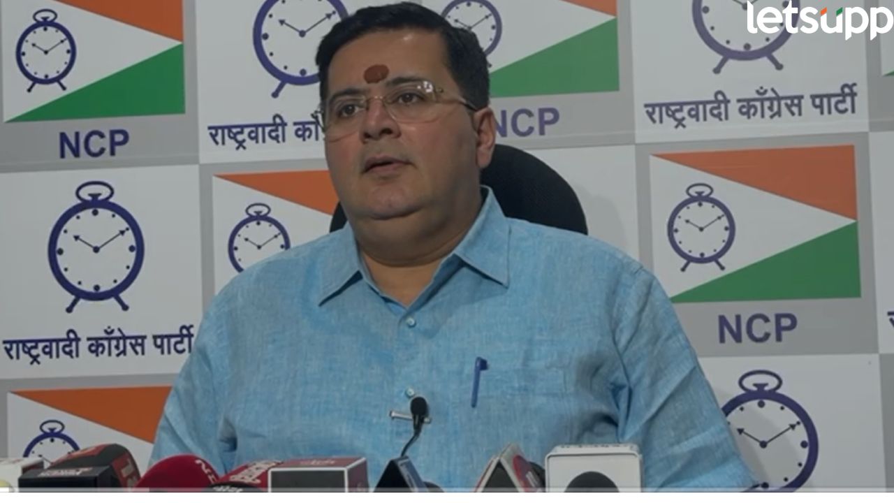 अंजली दमानिया या स्वतःच न्यायपालिका; अजितदादा गटाकडून जोरदार प्रत्युत्तर Aanand Paranjape
