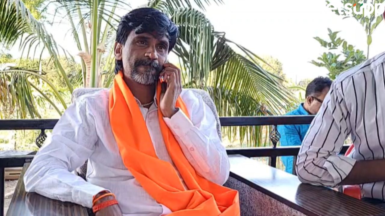 गुळाच्या सुरीनं नरडं कापलं, राजकीय सेटलमेंट…विश्वासघात; मुंडे-धसांच्या भेटीवर जरांगे पाटील संतापले Manoj Jarange (7)