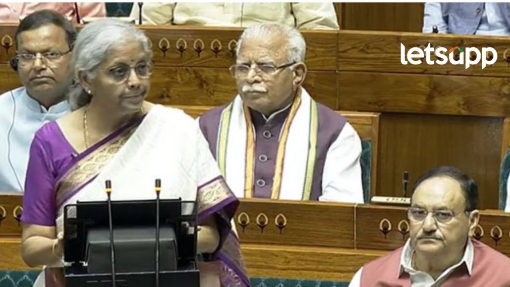 Video: यंदाचा अर्थसंकल्प देशाला समृद्धीकडं नेणारा; लोकसभेत सीतारमण यांच्याकडून अर्थसंकल्पाचं वाचन