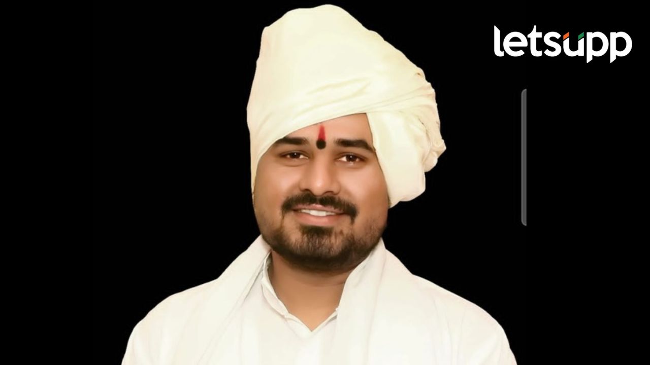 धक्कादायक! संत तुकाराम महाराजांचे अकरावे वंशज ह.भ.प शिरीष महाराज मोरे यांची आत्महत्या धक्कादायक! संत तुकाराम महाराजांचे अकरावे वंशज ह.भ.प शिरीष महाराज मोरे यांची आत्महत्या