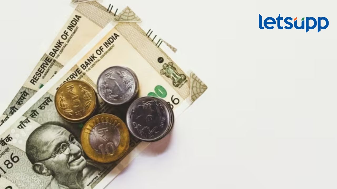 Indian Rupee: डॉलरच्या तुलनेत रुपया पुन्हा घसरला; 88 रुपयांच्या दिशेनं वाटचाल, घसरणीचा ट्रेंड सुरुच Indian Rupee: डॉलरच्या तुलनेत रुपया पुन्हा घसरला; 88 रुपयांच्या दिशेनं वाटचाल, घसरणीचा ट्रेंड सुरुच