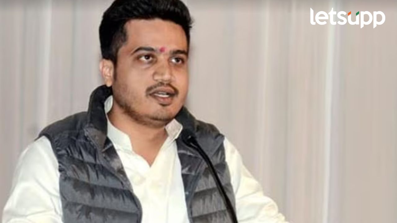 Delhi Assembly elections : इंडिया आघाडीतील पक्षांच्या इगोमुळे भाजपचा विजय, रोहित पवार थेट बोलले Rohit Pawar