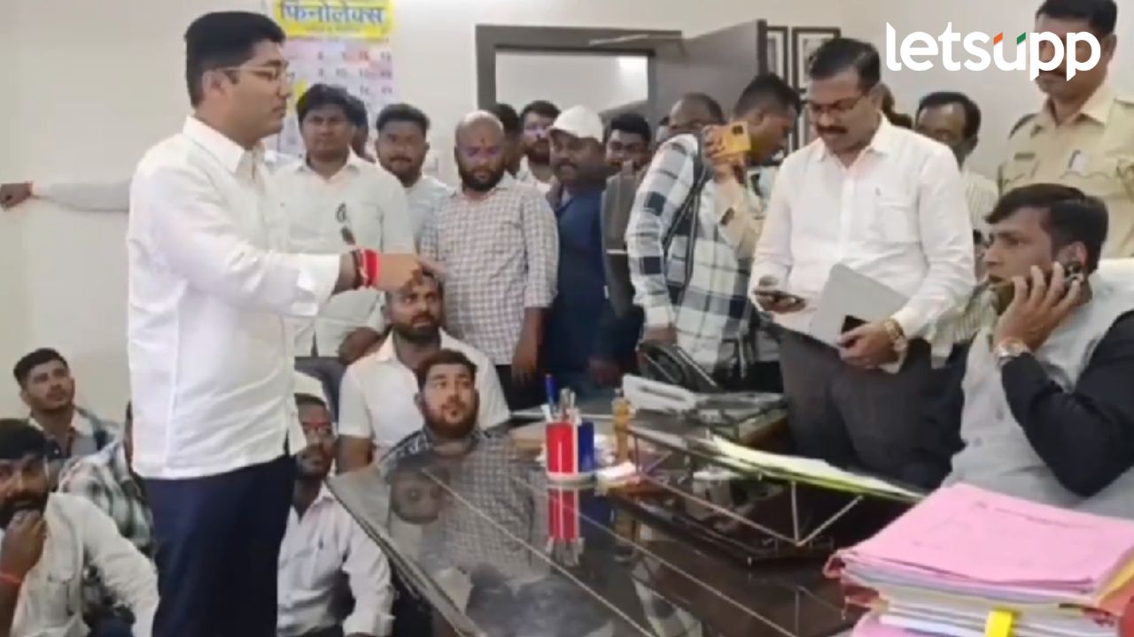 जिहादींच्या बेकायदा अतिक्रमणांवर कारवाई करा; आ. संग्राम जगतापांचा मनपा आयुक्तांच्या दालनात ठिय्या Sangram Jagtap