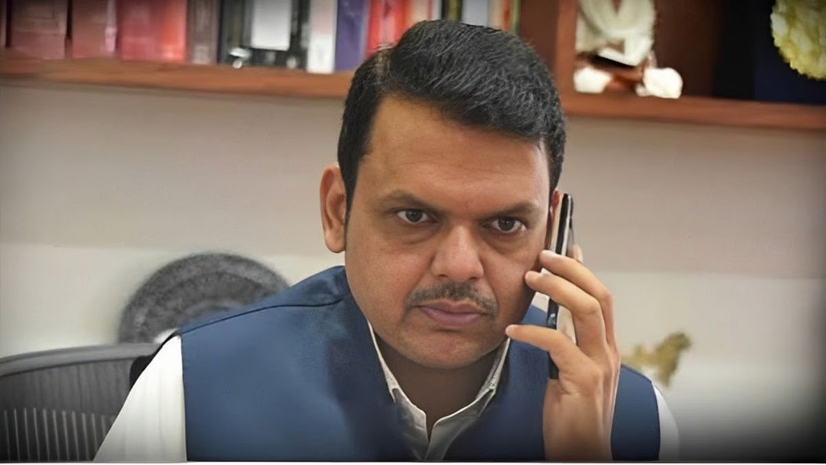 Audio : इतिहास संशोधक इंद्रजीत सावंतांना धमकी; फडणवीसांचे नाव घेत जिवे मारण्याचा इशारा WhatsApp Image 2025 02 25 At 10.06.09 AM