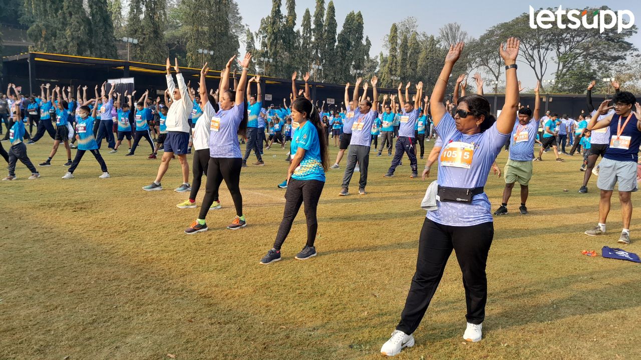 अहिल्यानगरमधील रनर्सच्या महाकुंभात धावले दोन हजार धावक, दिव्यांग अन् राजकीय व्यक्तींचाही सहभाग Marethon