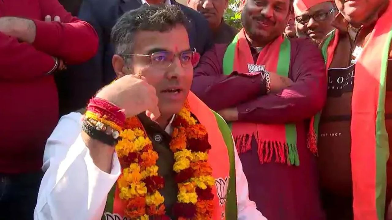 CM पित्याचा वारसा, शिक्षण अन् राजकारणातही अव्वल; केजरीवालांना पराभूत करणारे परवेश वर्मा कोण? Parvesh Verma