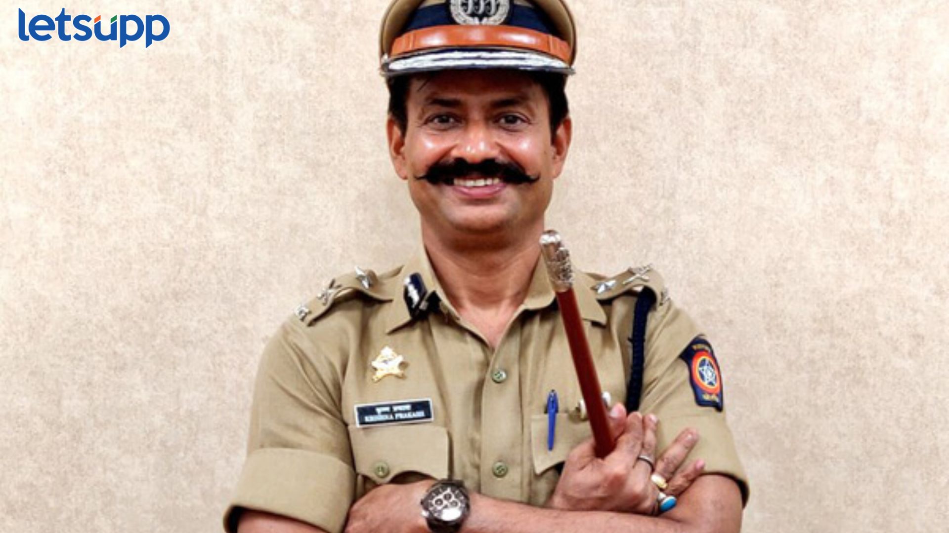 “ट्रस्टवर्दी” 2023 काव्यसंग्रहासाठी कृष्ण प्रकाश यांना महाराष्ट्र राज्य हिंदी साहित्य अकादमी सुवर्णपदक जाहीर Krishna Prakash