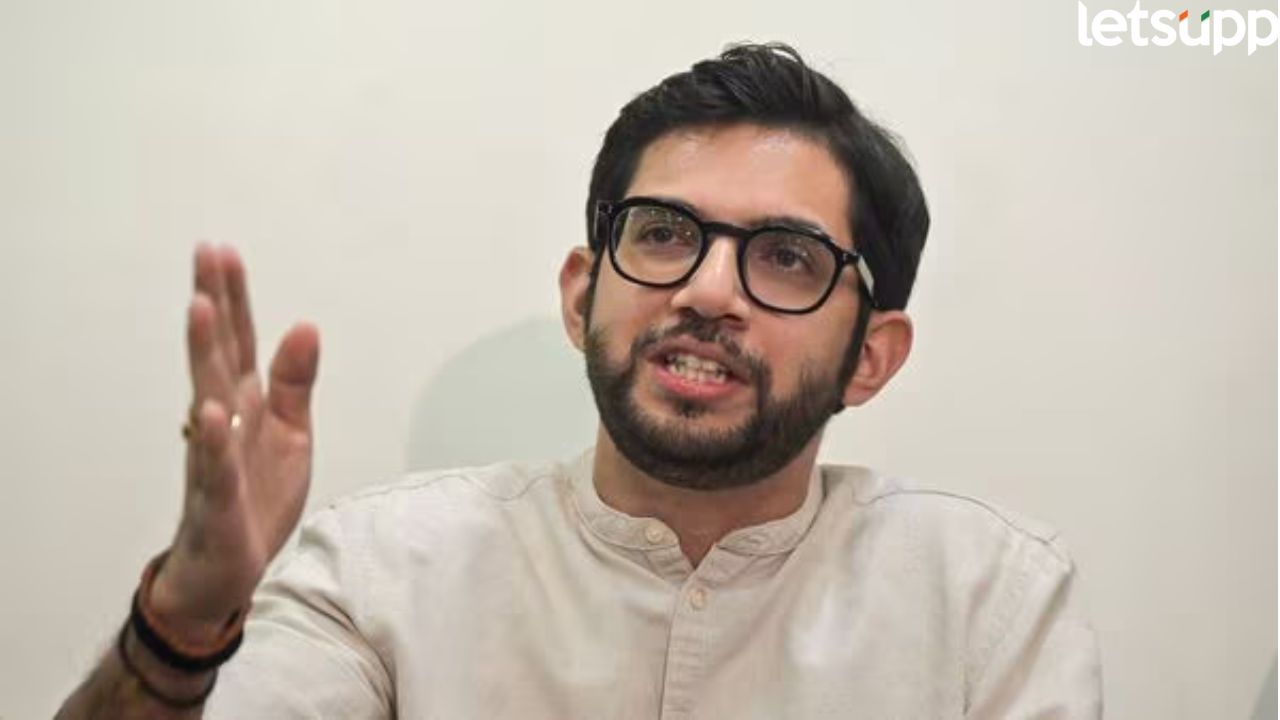 पोलिसांचे हात बांधलेले, स्वार्थी सरकार…आकाच्या मांडीला मांडी लावून, आदित्य ठाकरे कोणावर बरसले? Aaditya Thackeray