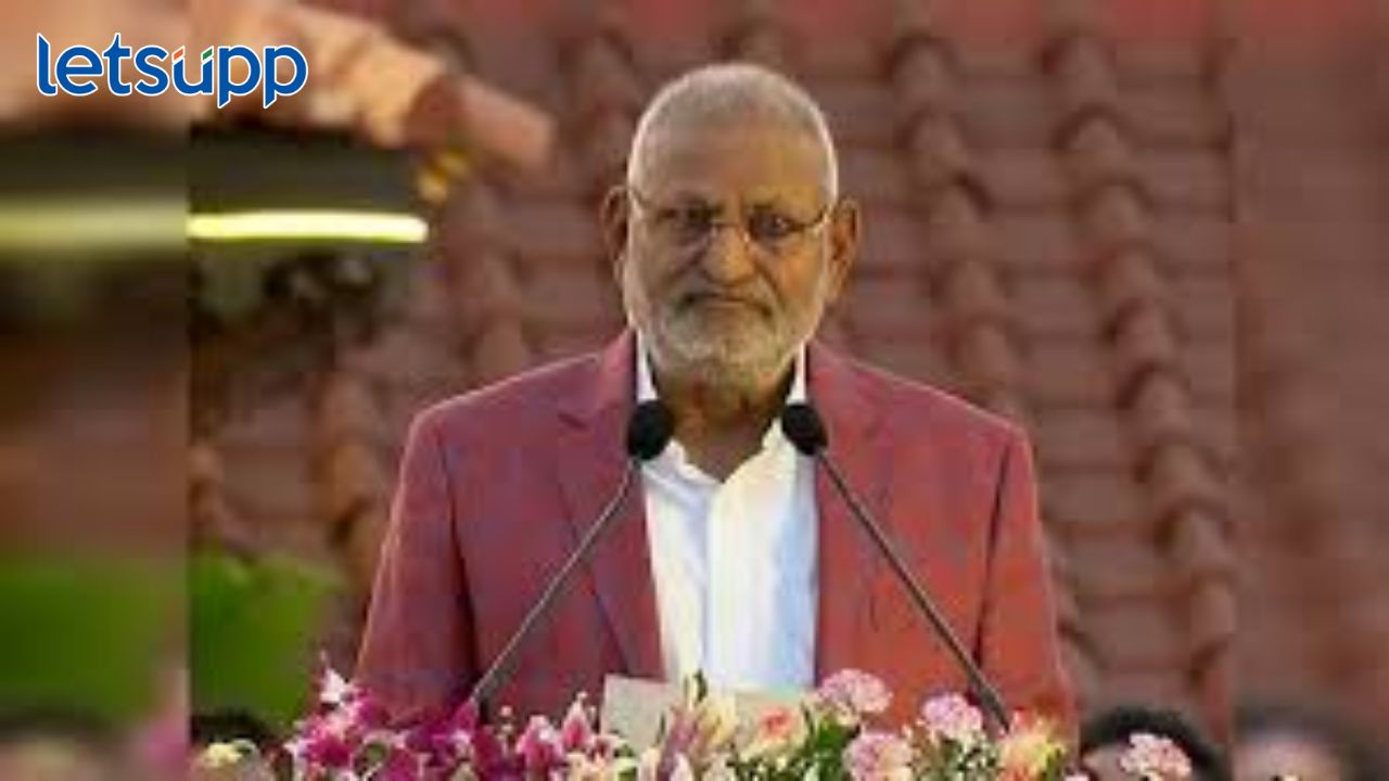 …म्हणून बाकी शेतकरीही कांदाच लावतात, कांद्याच्या भावावरुन मंत्री कोकाटेंनी शेतकऱ्यांनाच जबाबदार धरलं Untitle (41)