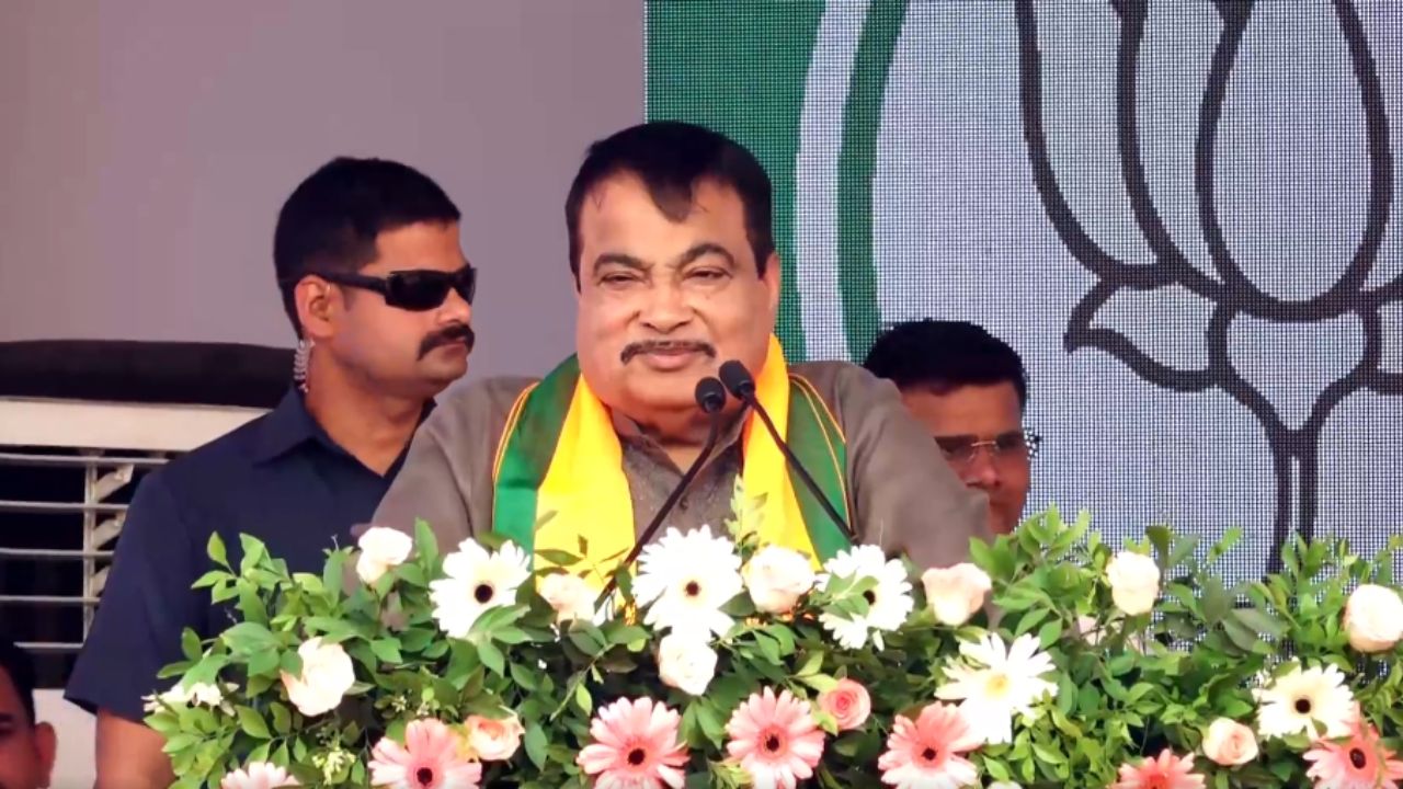 “मी ज्या चुका केल्या त्याच तुम्ही केल्या”, गडकरी बावनकुळेंना असं का म्हणाले? Nitin Gadkari