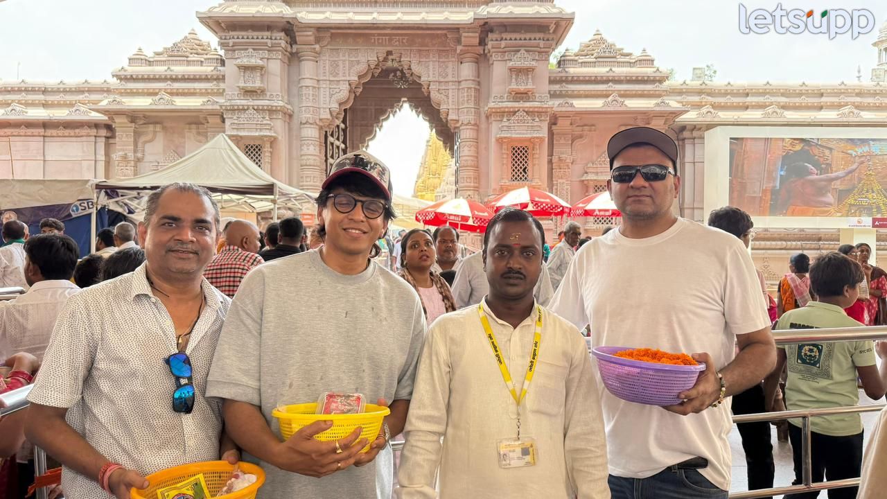 सगळचं अद्भुत! अभिजीत सावंतने शेअर केला काशीचा समृद्ध अनुभव Entertainment News (11)