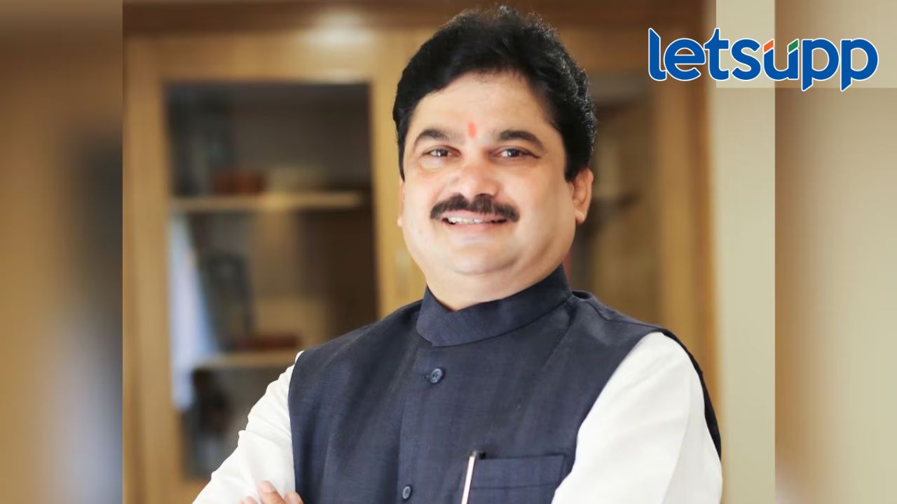 चौंडी विकास आराखड्याचा शासन निर्णय लवकरच; सभापती प्रा. शिंदे यांची माहिती चौंडी विकास आराखड्याचा शासन निर्णय लवकरच; सभापती प्रा. शिंदे यांची माहिती