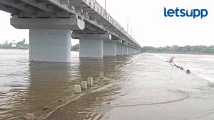 नदीला पाणी