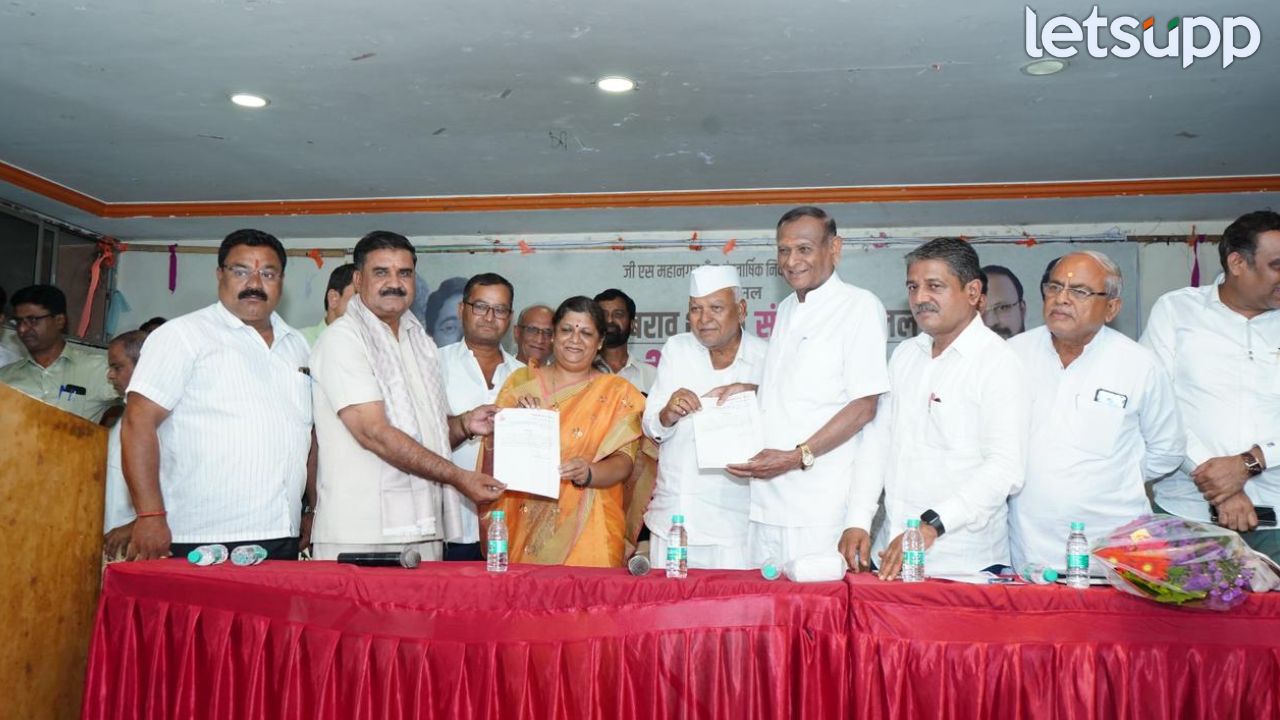 गुलाबराव शेळके संस्थापक पॅनलच्या विजयावर शिक्कामोर्तब! अपक्ष उमेदवार शिवाजीराव वराळ यांचा गीतांजली शेळके यांना पाठिंबा Ranjit Kasle On Ajit Pawar (1)