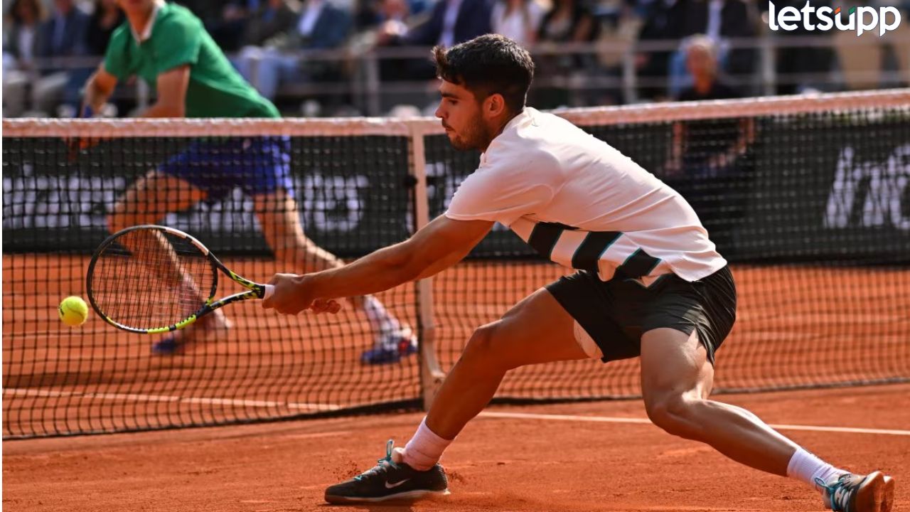 French Open 2025 Photo : इतिहास घडवला! अल्काराझ-सिनर मैदानात कसे भिडले, पाहा Jannik Sinner Vs Carlos Alcaraz French Open 2025 Tennis Final