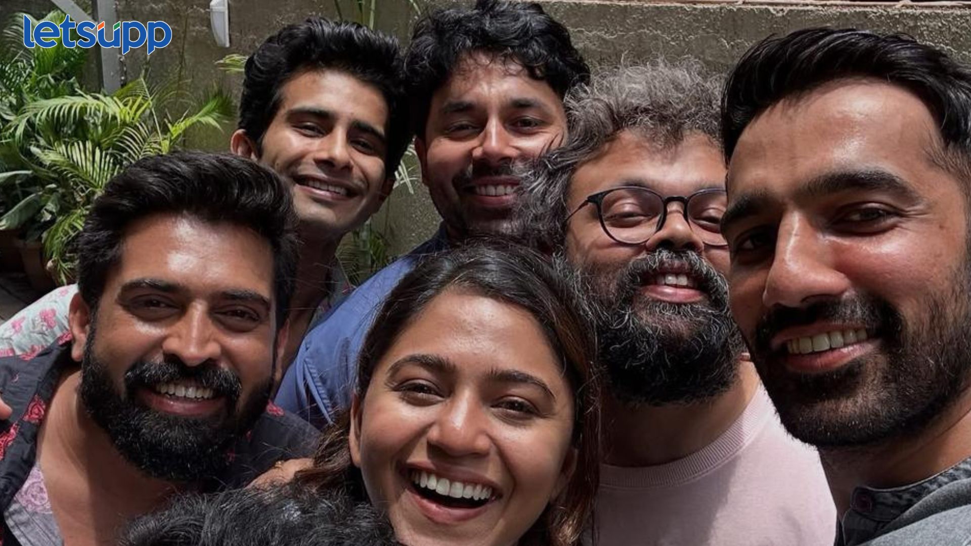 मृण्मयी देशपांडेने शेअर केलेल्या फोटोवर कलाकारांनी दिल्या ‘या’ प्रतिक्रया Mrunmayee Deshpande